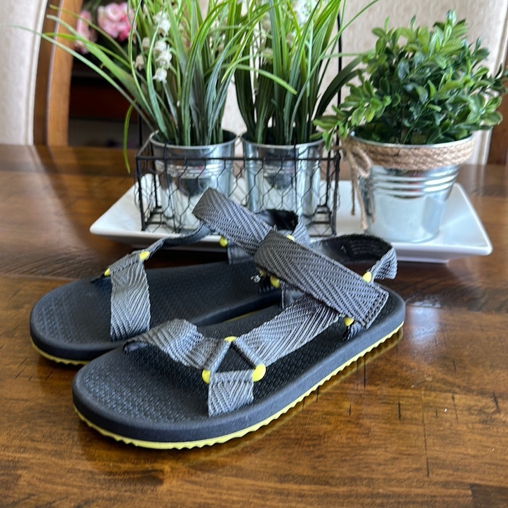 Boys Webbed Sandals - Grey